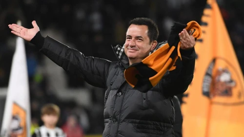 Hull City, Acun Ilıcalı'nın sahibi olduğu takım, ligde kaldı mı?