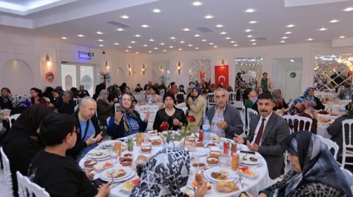 Kayseri Büyükşehir şehit ve gazi annelerini ağırladı
