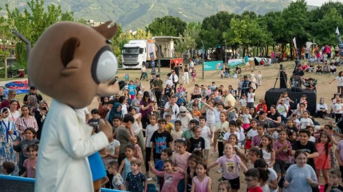 Manisa’da festival ateşi: Gençler, sanat ve eğlence sahnesinde