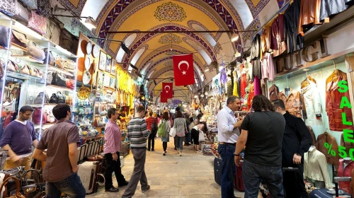 Kapalıçarşı'da 100 milyon TL vurgunu! Dolandırıcı, kendisini 'MİT personeli' olarak tanıttı.