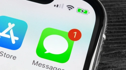 Apple'ın Mesajlar uygulaması, iOS 26 için baştan aşağı yenileniyor!