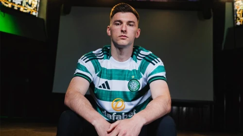 Celtic, eski oyuncusu Kieran Tierney'i renklerine bağladı