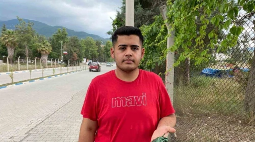 Osmaniye’de Yolda Bulduğu 6 Çeyrek Altını Sahibine Ulaştıran Lise Öğrencisi Gönülleri Fethetti