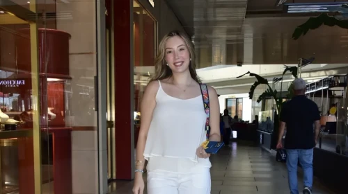 Yasmin Erbil alışveriş turunda parladı: “Oyunculuk olabilir” dedi