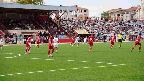Başkan Sarıkurt'tan Çorluspor 1947'ye tam destek
