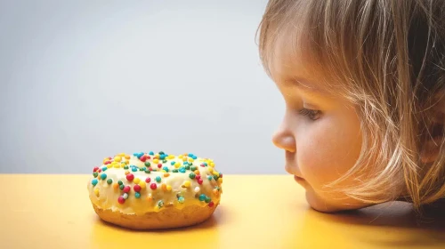Dünya genelinde obez çocuk sayısı, ilk kez düşük kilolu çocukları geçti!