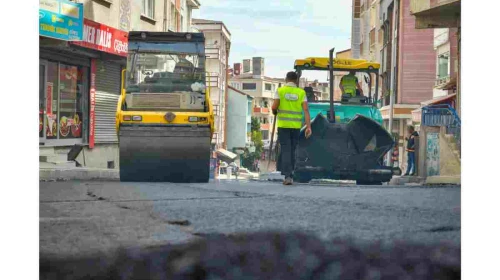 Esenyurt'ta alt yapı çalışmaları ve yolların düzeltilmesi için harekete geçildi!