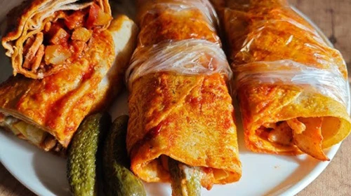 Yarışmacı Gelinim Mutfakta'da Yarışacak! Hatay Soslu Tavuk Dürüm Tarifini Gözden Geçiriyoruz!