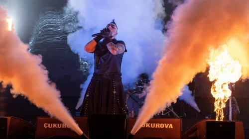 Hayko Cepkin Anadolu Turnesindeki İki Konserini İptal Etti, Üzgün Hayranlarını Bilgilendirdi