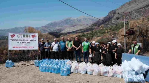 İHH, Arnavutluk'taki Yangınzede Ailelerine Yardım Elini Uzattı