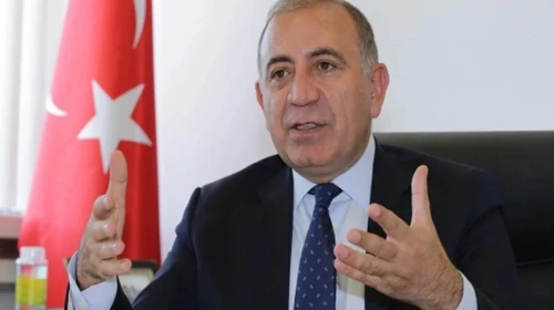 Gürsel Tekin: Partimi Sahipsiz Bırakacak Değilim