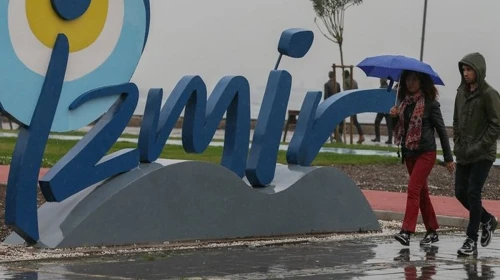 İzmir'e dikkat! Hafta sonu için o ilçelere yağış uyarısı geldi! İşte 6 Eylül 2025 İzmir hava durumu...