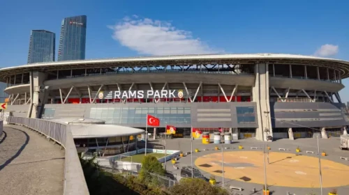 Galatasaray, 120. yılında tarih, başarı ve tutkuyu bir araya getirdi