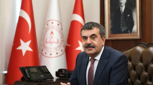 Yeni Ara Tatil Tarihleri Belli Oldu! Milli Eğitim Bakanlığı 2025-2026 Yarıyıl Tatili Takvimi Yayımlandı
