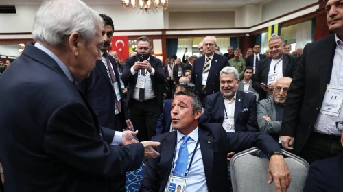 Fenerbahçe'nin eski başkanı Aziz Yıldırım ile başkan Ali Koç arasında yeni bir tartışma daha yaşandı!