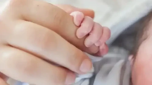 Doğum İzni Süresi 24 Haftaya Çıkarılıyor: İşçi ve Memur Anneler Arasındaki İzin Farkları Kaldırılıyor