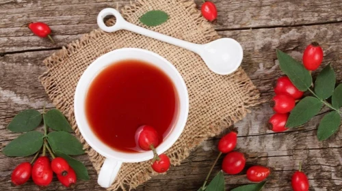 Kış geldi, sezon açıldı! Kış çayları etrafı sardı: İşte kuşburnu çayının faydaları