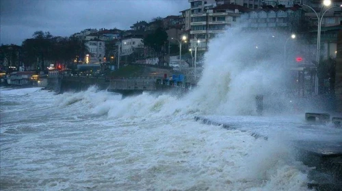 Meteoroloji: Batı Karadeniz'de Şiddetli Fırtına Bekleniyor!