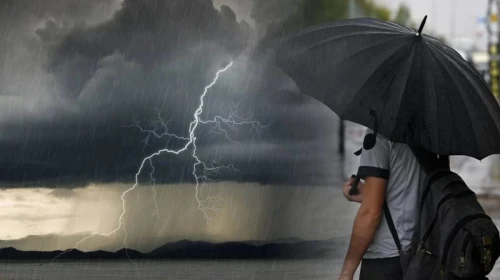 Meteoroloji Mersin'in 3 İlçesi İçin Turuncu Kodlu Gece Uyarısı Verdi: Sel, Dolu ve Hortum Tehlikesi Yaklaşıyor!
