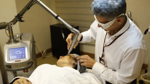 "Lazerle Leke Tedavisi: Melaninle Mücadelede Etkili Yöntem"