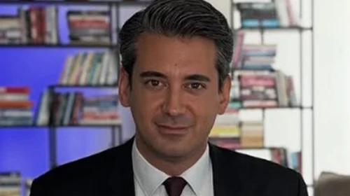 Ünlü Gazeteci Deniz Uras Kimdir? İşte Yaşı ve Kariyeri Hakkında Bilinmeyenler!