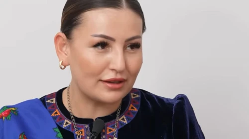 "Gelin Evi'nin Gizemli Konuğu Roza Akdeniz: İşte Sıra Dışı Hikayesi!"