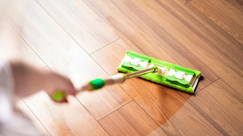 Ahşap Zeminleri Parlatmanın Sırrı: Doğal Yöntemlerle Parıldayan Cila!