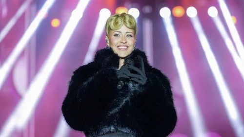 Derya Uluğ'un muhteşem performansıyla Kültür Yolu Festivali son buldu