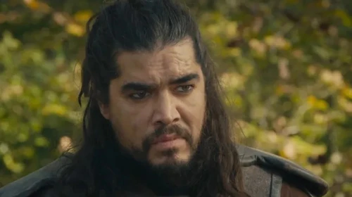 Kuruluş Orhan dizisinde Kan Turalı karakterine hayat veren Ahmet Olgun Sünear'ın sıra dışı hayatı ve kariyeri merak konusu oldu!