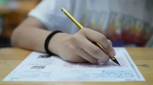 Milli Eğitim Bakanlığı (MEB) tarafından düzenlenen bursluluk sınavının tarihi henüz açıklanmadı. Öte yandan, İlköğretim Kurumları Başarı Sınavı (İOKBS) sınav tarihi de 2026 yılı için henüz belirlenmedi.