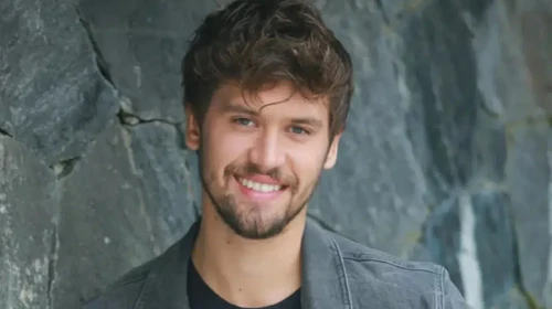 Survivor 2026 yarışmasının iddialı isimlerinden biri olan Serhan Onat'ın gizemi çözülüyor! Peki Serhan Onat kimdir, kaç yaşında ve nereli?