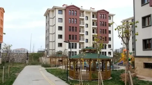 Kütahya'da Yapılacak TOKİ Konutları İçin Belirlenen İlçeler ve Sayıları Açıklandı