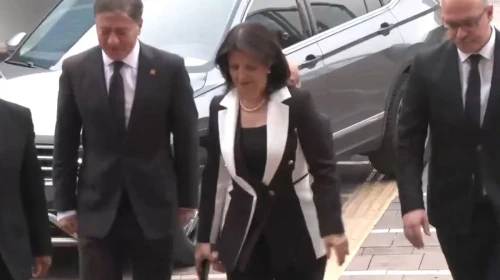 DEM Parti'nin İmralı Heyeti, CHP'yi ziyaret etti