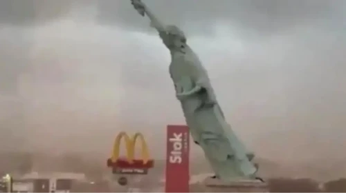 Özgürlük Heykeli devrildi mi, neden yıkıldı? Özgürlük Heykeli'nin replikası nerede bulunuyor?