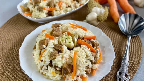 Viral bir fenomen haline gelen lezzet: Anadolu'nun eşsiz tarifi! Özbek pilavının yapılanması...