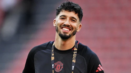 Fenerbahçe'nin Yeni Kalecisi Altay Bayındır, Galatasaray'a Transfer Oluyor! Kulüpler Arasında Anlaşma Sağlandı