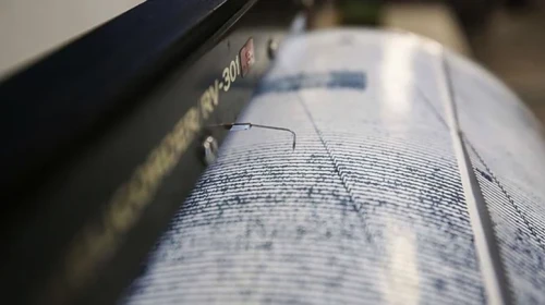 Ege Denizi'nde ardı ardına depremler meydana geldi, Muğla gece yarısı sallandı