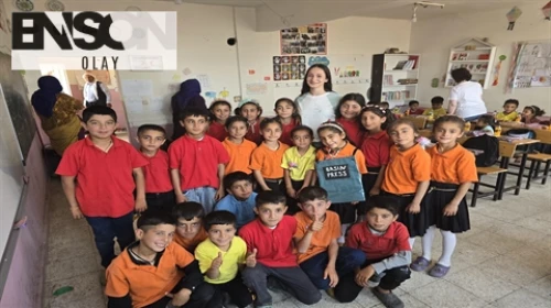 Milli karateci Sena Kızılaslan, Seyrantepe İlkokulu'nda öğrencilerle buluştu ve ilham veren sözlerini paylaştı.