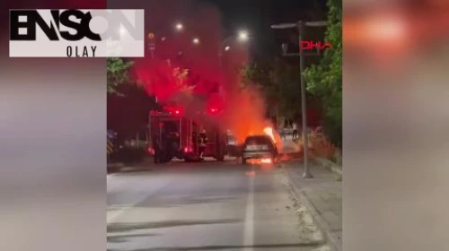 Elazığ'da motoru alev alan otomobil itfaiye ekiplerince söndürüldü!	aracı kullanılamaz hale getiren yangın kontrol altına alındı.