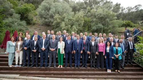 Başkanlardan DİSK'e tepki, Tugay'a destek