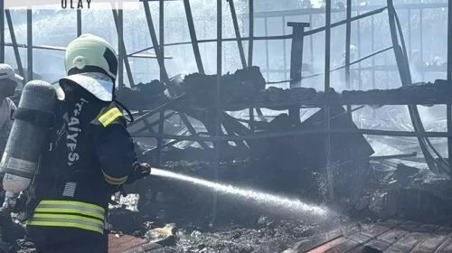 Kocaeli Yediemin deposunda çıkan yangın sonrası depo kullanılamaz hale geldi