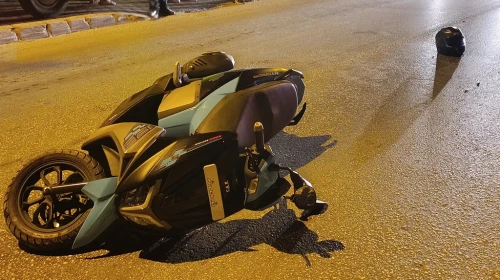 Adana’da otomobil ile motosiklet çarpıştı; 1 ölü, 1 yaralı