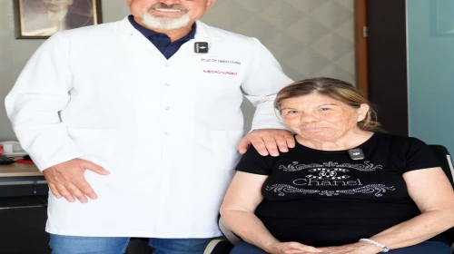 Mide şikayetiyle gitti, akciğer kanseri erken evrede tespit edildi