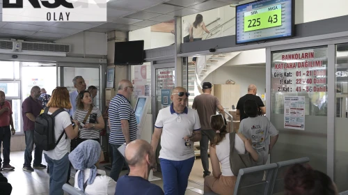 Eski tip sürücü belgelerinin yenilenmesi için verilen süre yarın sona eriyor