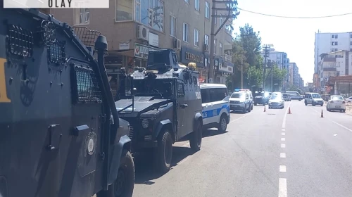 Aile içi şiddet ihbarına giden polislere ateş açıldı; 3 yaralı
