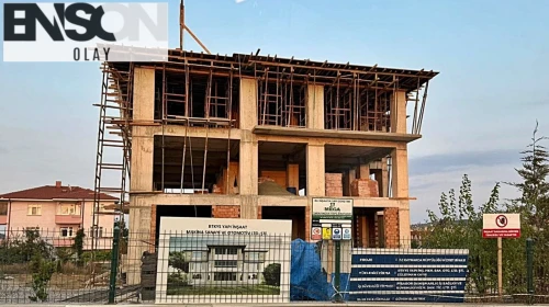 Sakarya'da 60 yaşındaki işçi çalıştığı inşaattan düşüp öldü