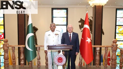Bakan Güler, Pakistan Deniz Kuvvetleri Komutanı Oramiral Naveed Ashraf’ı kabul etti