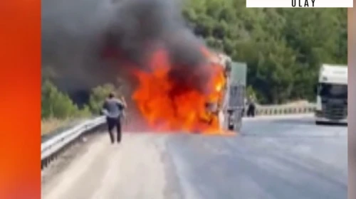 Buğday yüklü TIR yandı