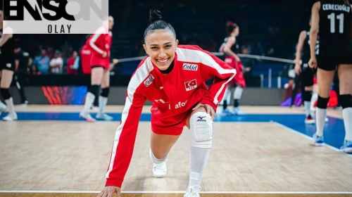 Milli voleybolcu Simge Aköz kimdir, ne ameliyatı oldu?