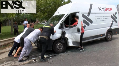 Kartal'da zincirleme trafik kazası